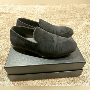 Velvet, Alfani dress shoes. Size: men’s 7.5 Condition: farely new